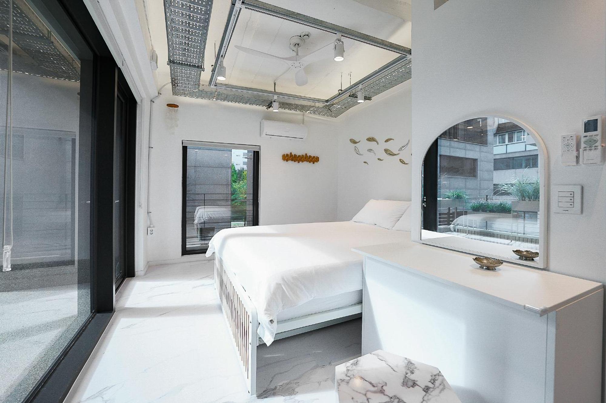Yt Tailored Service Near Hongik Univ Station Holiday home